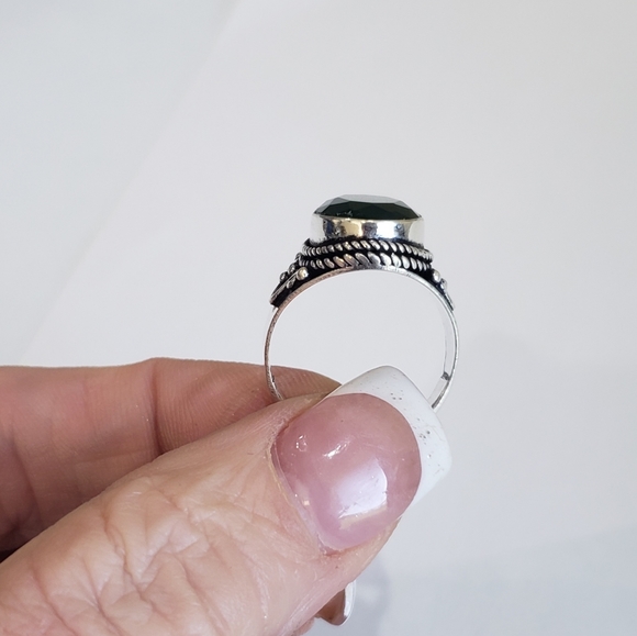 Handmade Green Onyx Gemstone Silver Vintage Antique Ring - Picture 5 of 13